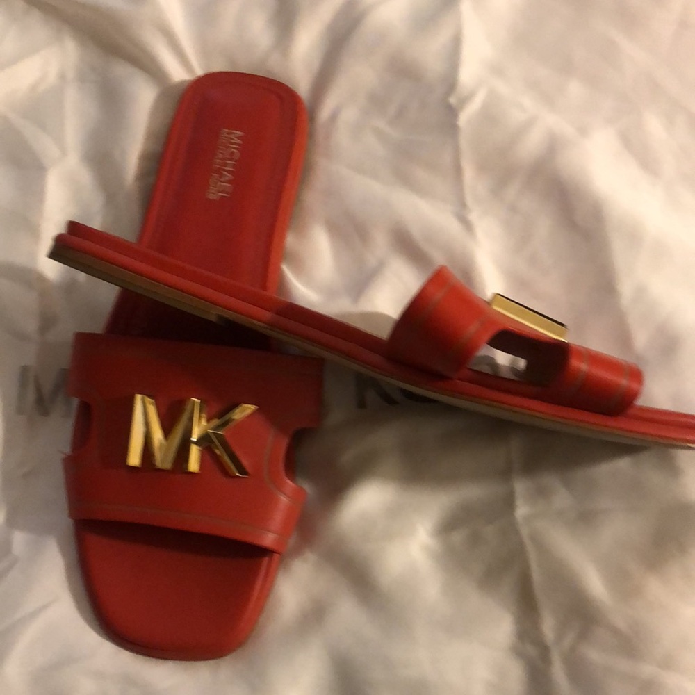 $179 MICHAEL KORS KIPPY LEATHER SLIDE SANDAL w dust bag 8 M - Picture 5 of 7